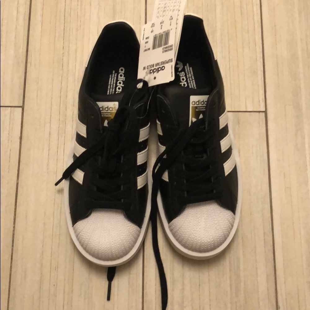 Adidas Superstar Sneakers